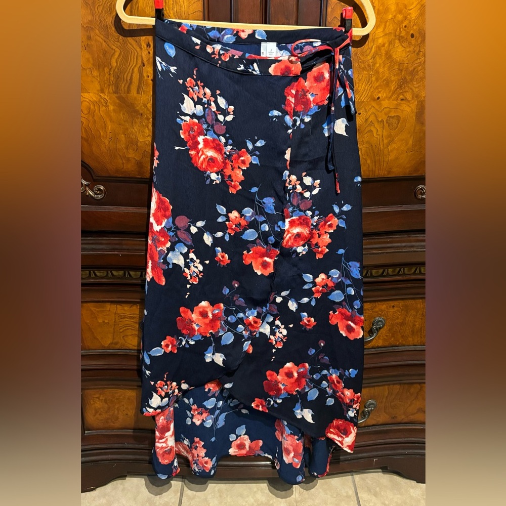 Floral high low wrap waist skirt size small